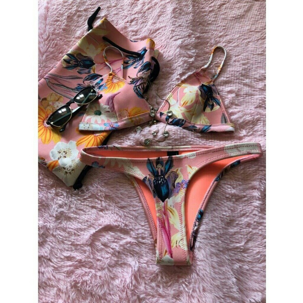 Delilah Fiore Rosa Triangl Swimwear